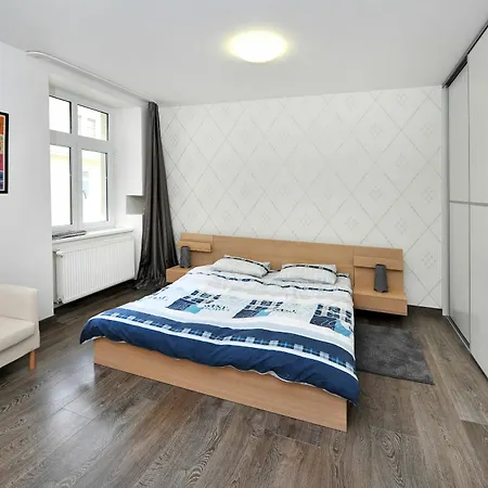 Aplend City Laurinska 11 Apartment *