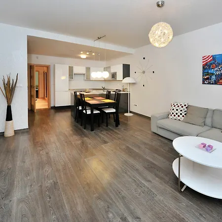 Aplend City Laurinska 11 Apartment *